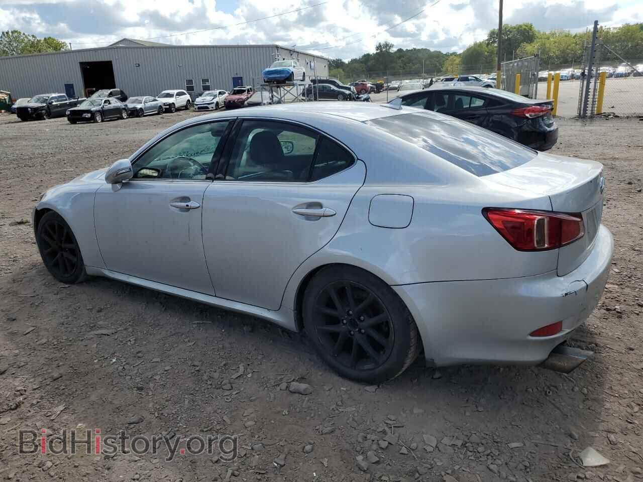 2011 LEXUS IS - VIN: JTHCF5C29B5049028 - Photo 2