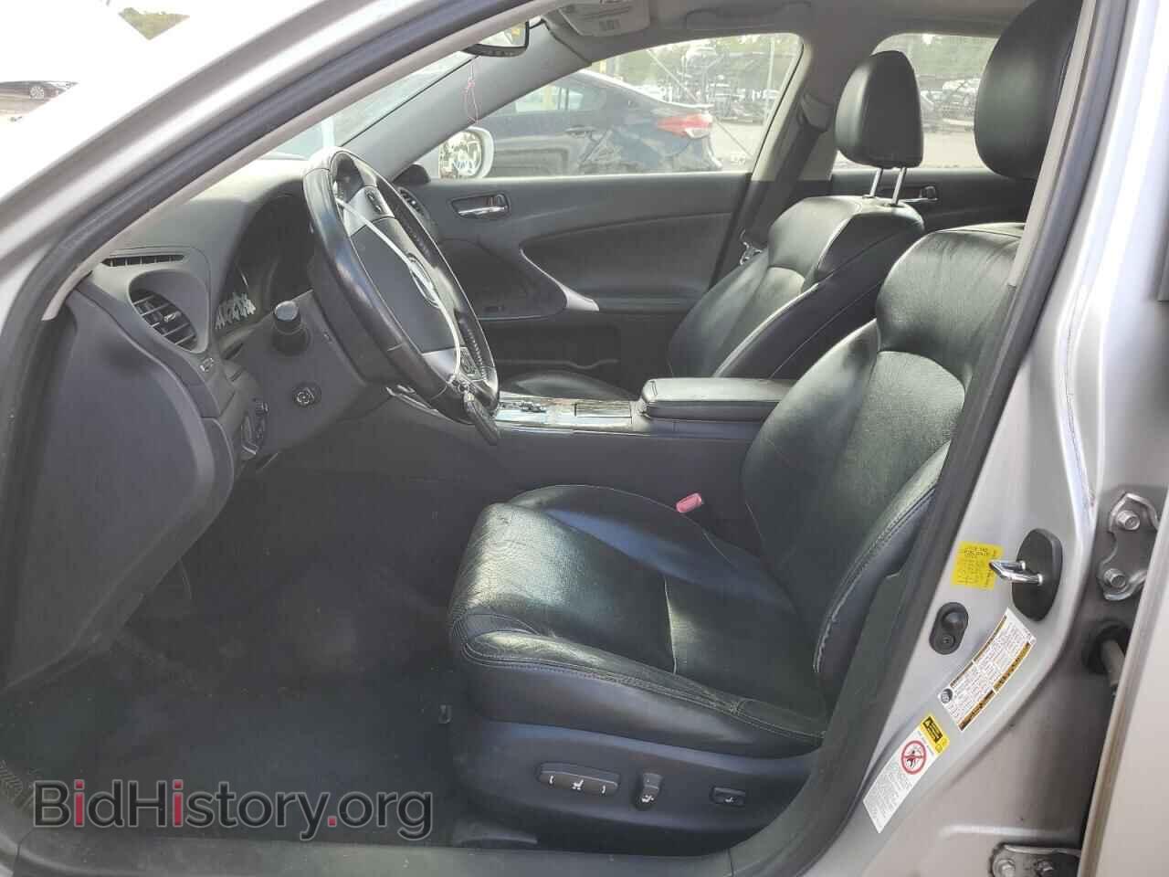 2011 LEXUS IS - VIN: JTHCF5C29B5049028 - Photo 7
