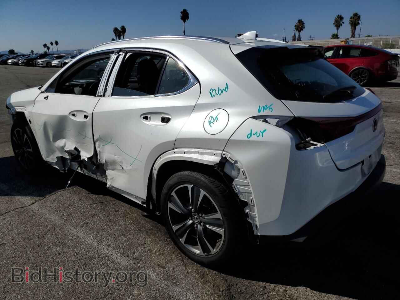2019 LEXUS UX 200 - VIN: JTHY3JBHXK2002136 - Фото 2