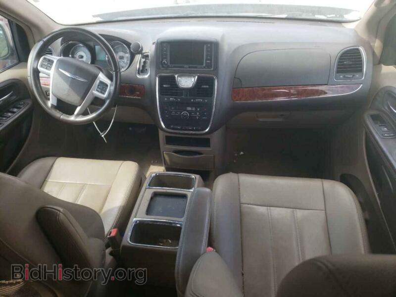 2016 Chrysler MINIVAN (VIN 2C4RC1BG7GR281860) — photo 8 of 13