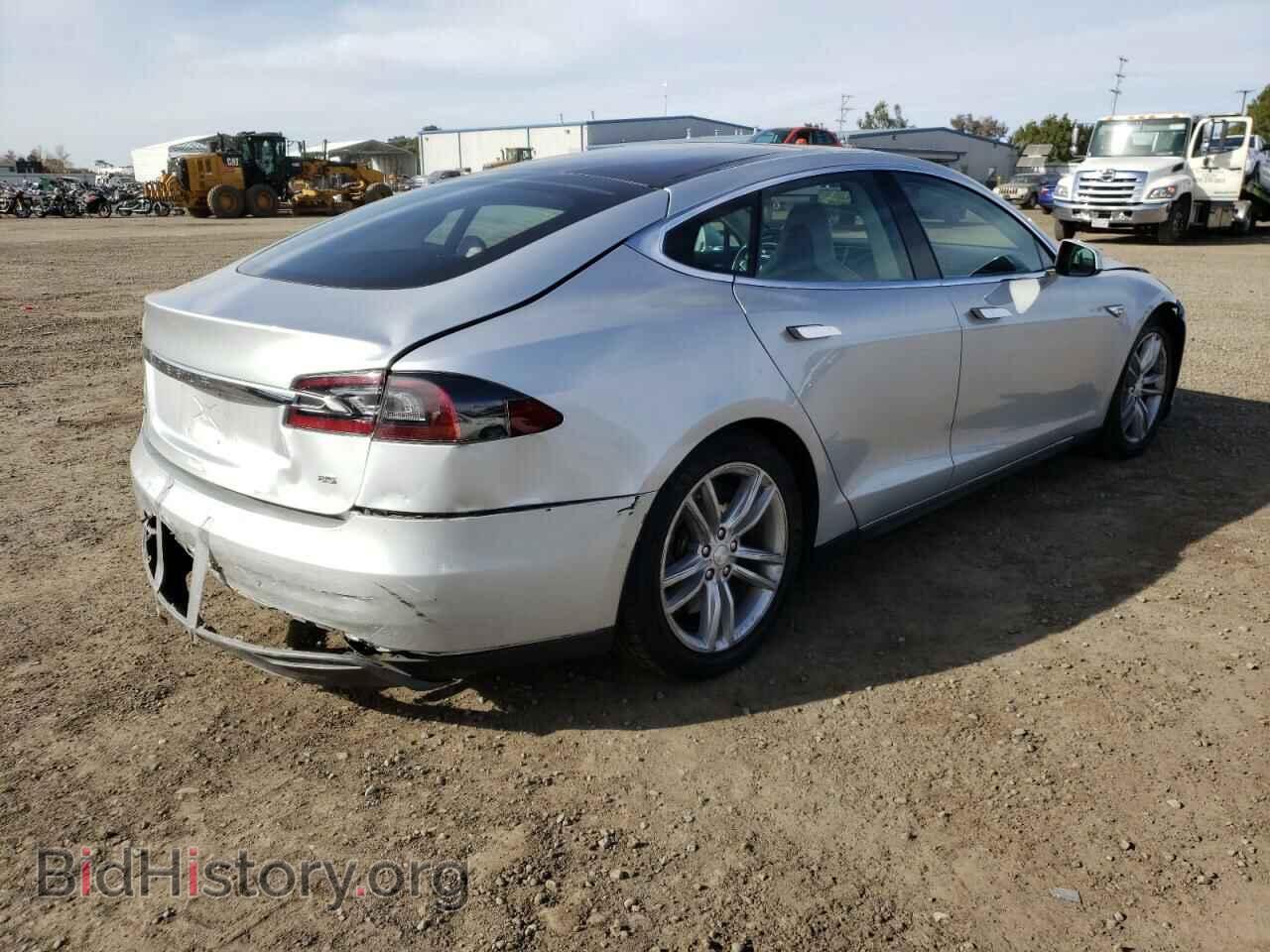 2013 TESLA MODEL S - VIN: 5YJSA1CN7DFP15528 - Фото 4