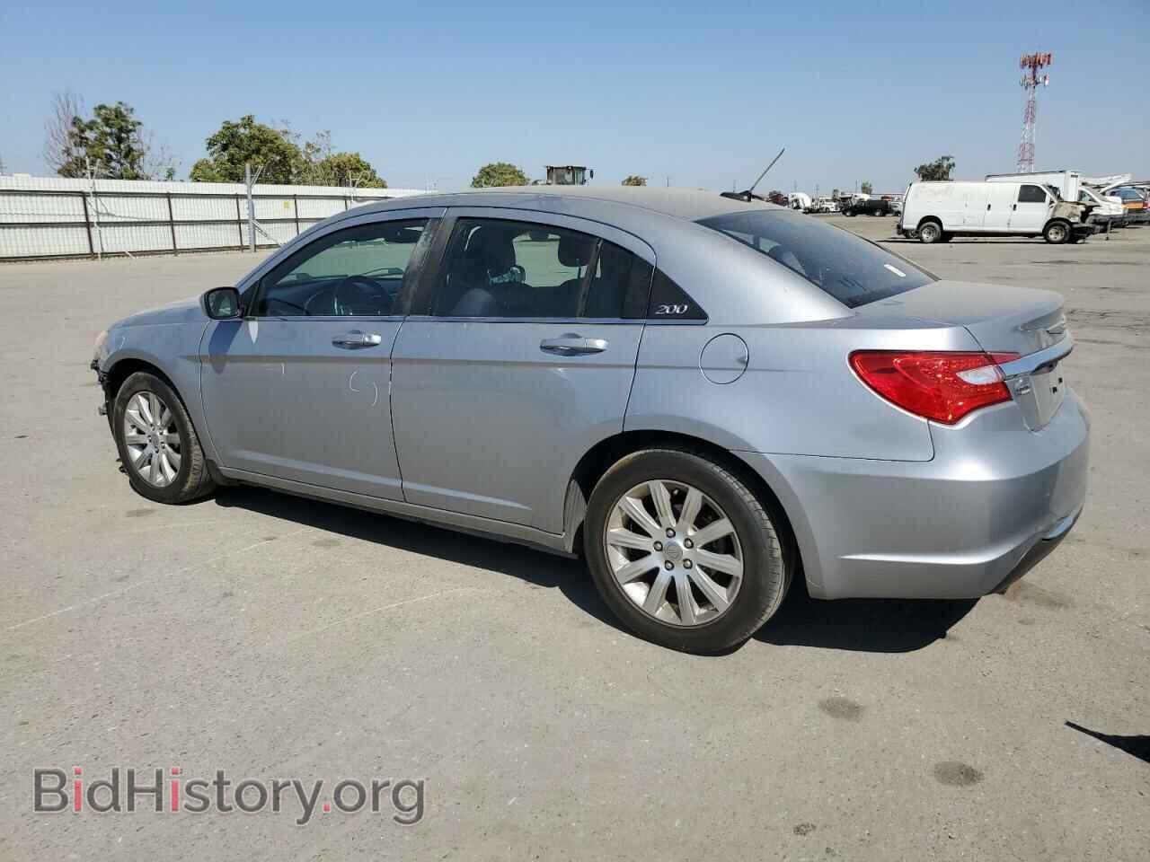 2013 CHRYSLER 200 - VIN: 1C3CCBBG6DN635294 - Фото 2