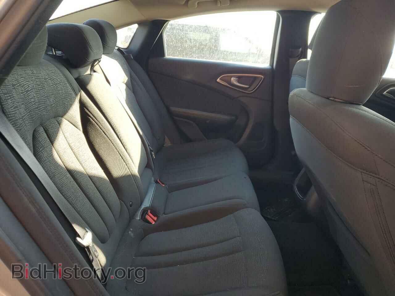 2016 CHRYSLER 200 - VIN: 1C3CCCFB3GN195737 - Фото 10
