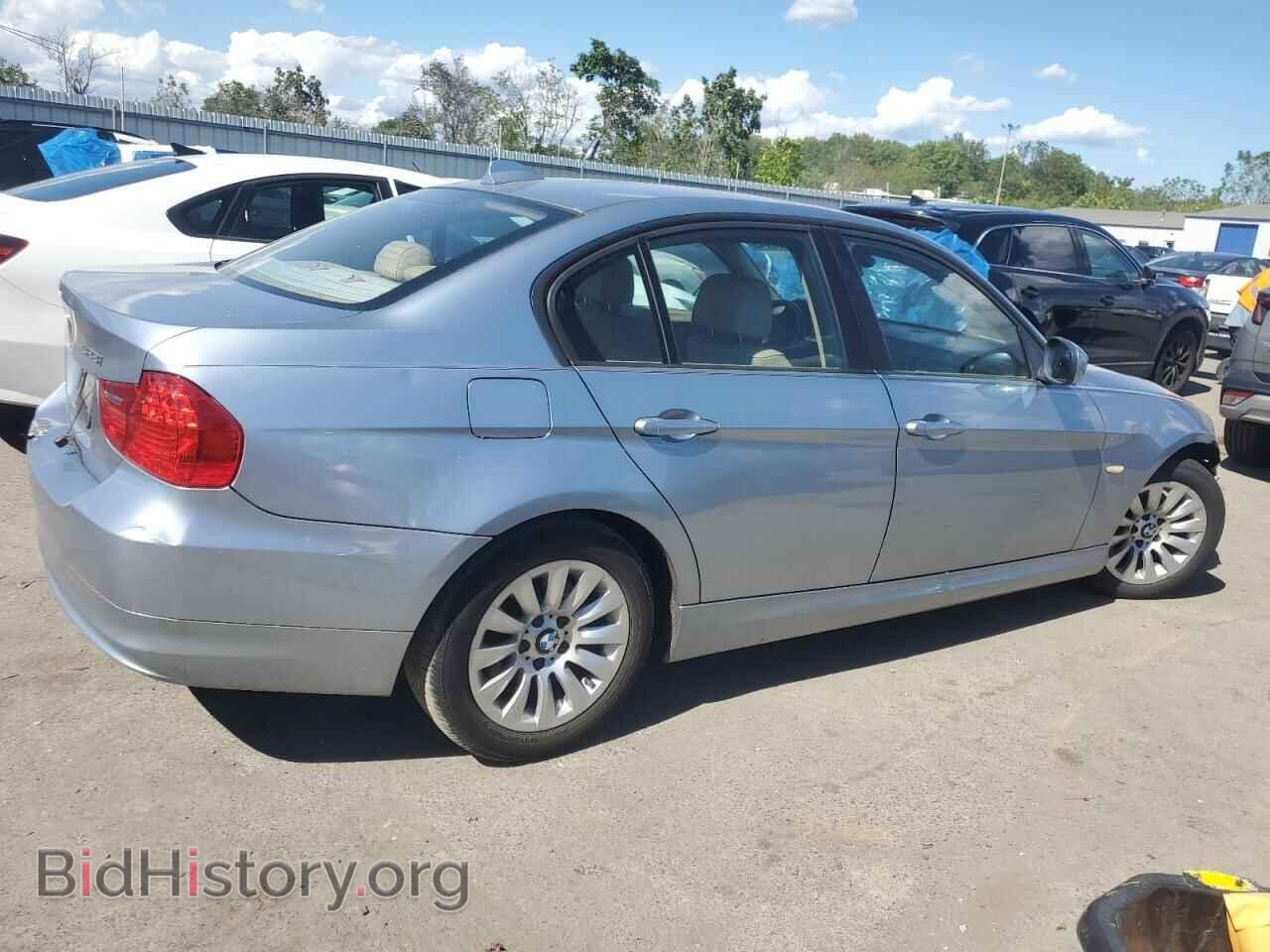 2009 BMW 3 SERIES - VIN: WBAPH77519NL82103 - Фото 3