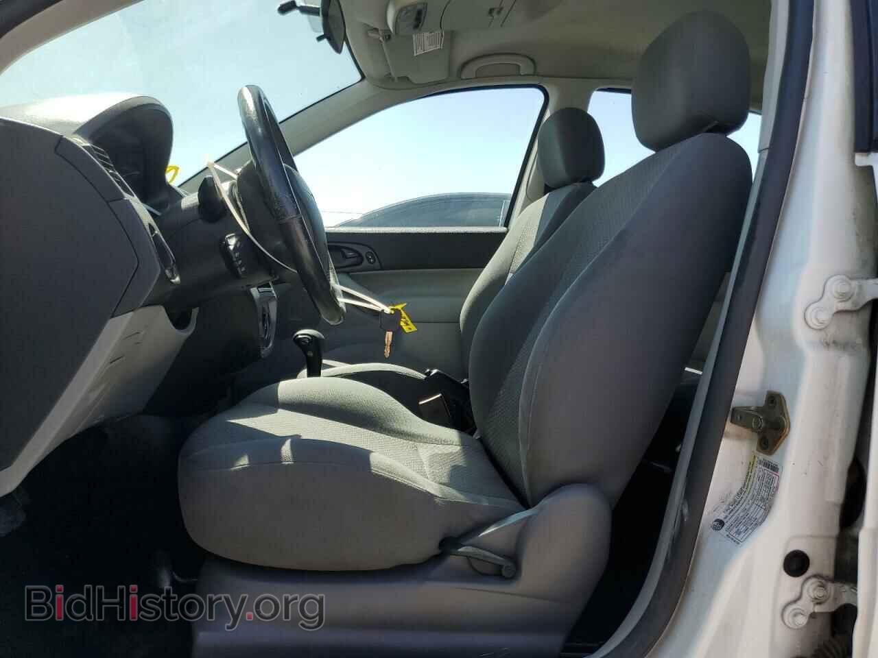 2005 FORD FOCUS - VIN: 3FAFP37N75R139192 - Фото 7