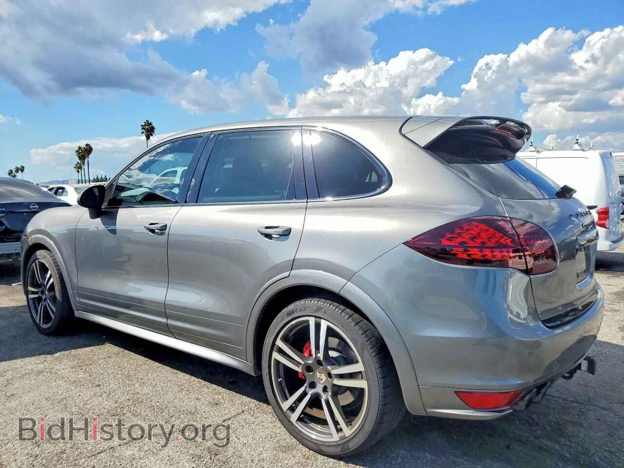 2013 PORSCHE CAYENNE - VIN: WP1AD2A28DLA79926 - Photo 2