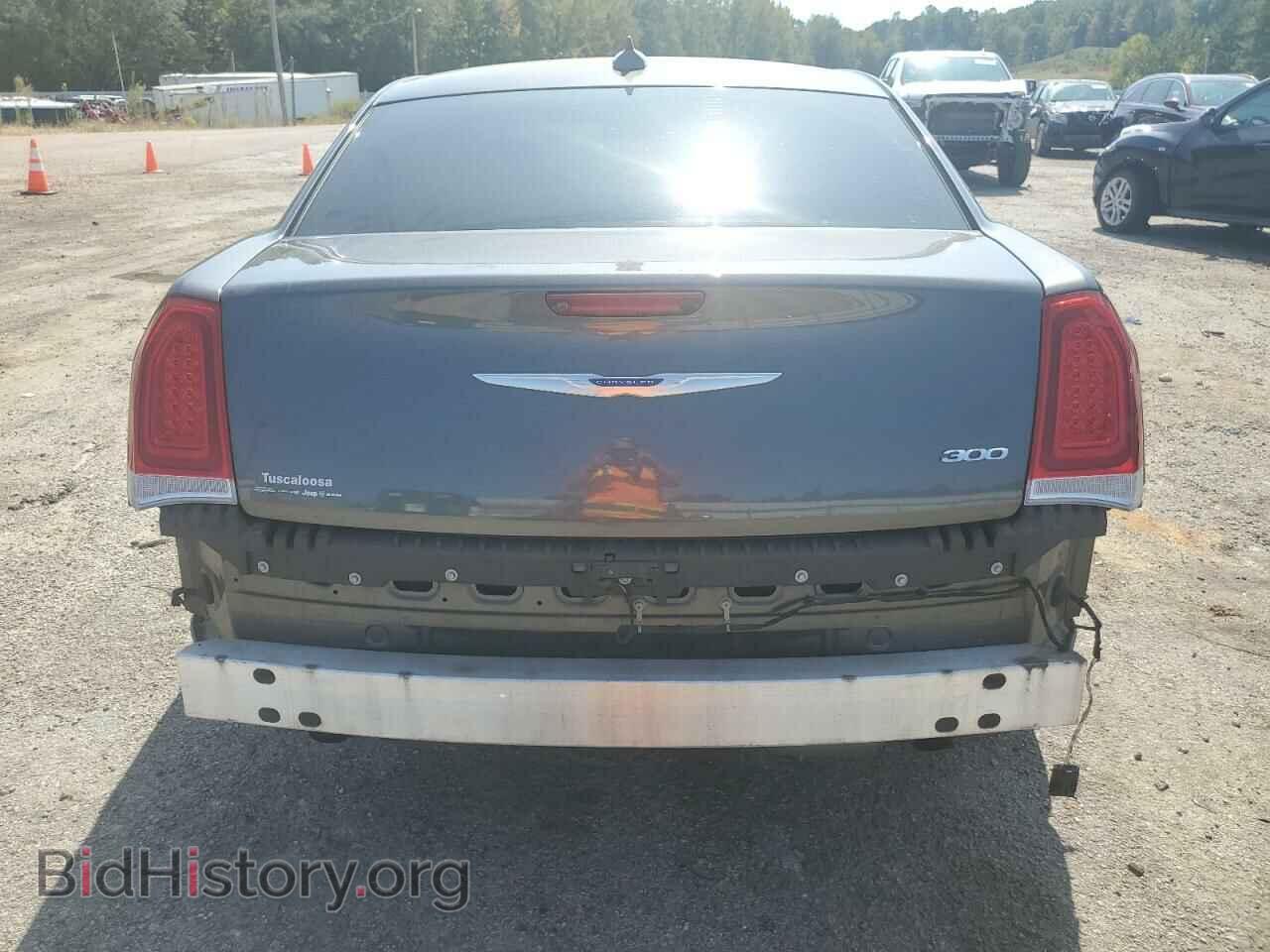 2019 CHRYSLER 300 - VIN: 2C3CCAAG4KH500803 - Фото 6