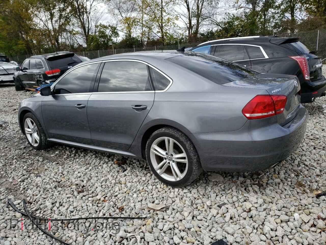 2015 VOLKSWAGEN PASSAT - VIN: 1VWBV7A36FC019717 - Фото 2