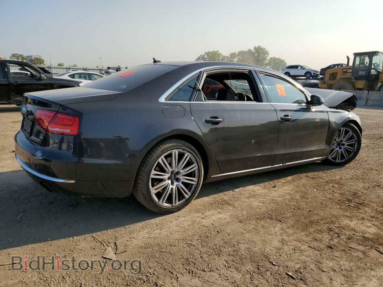 2011 AUDI A8 - VIN: WAURVAFD3BN021758 - Фото 3