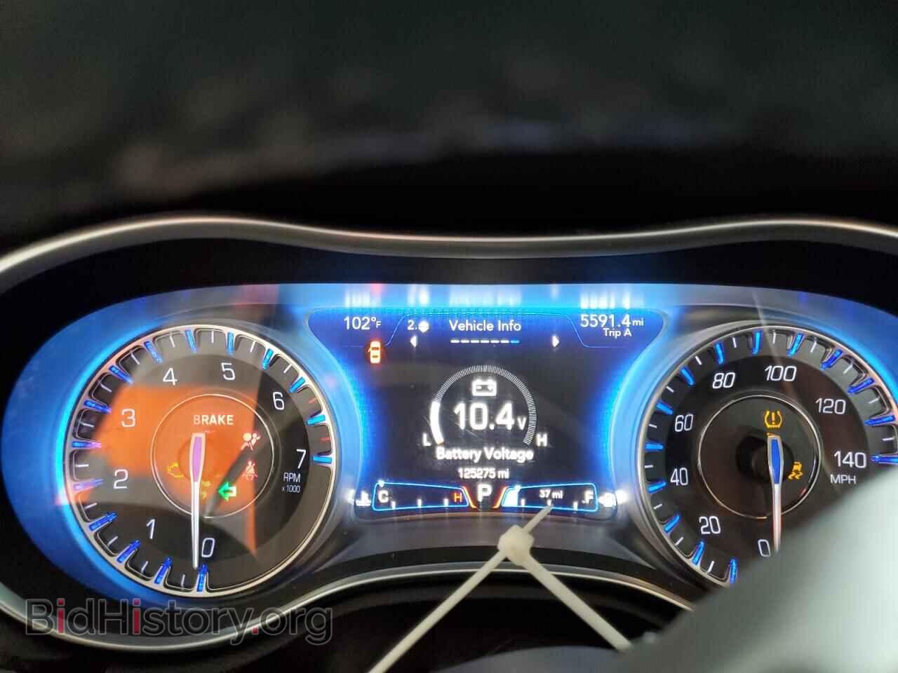2015 CHRYSLER 300 - VIN: 2C3CCAAG5FH908443 - Фото 9