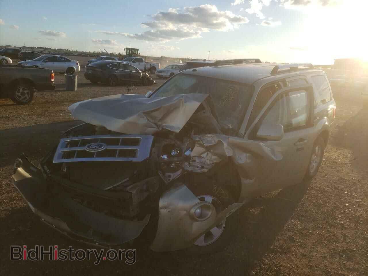 2010 FORD ESCAPE - VIN: 1FMCU0E70AKD19357 - Фото 2