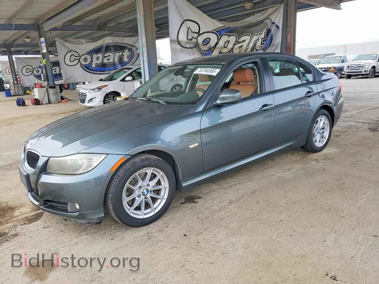 Фотография WBAPH5G55ANM70094 - BMW 3 SERIES 2010