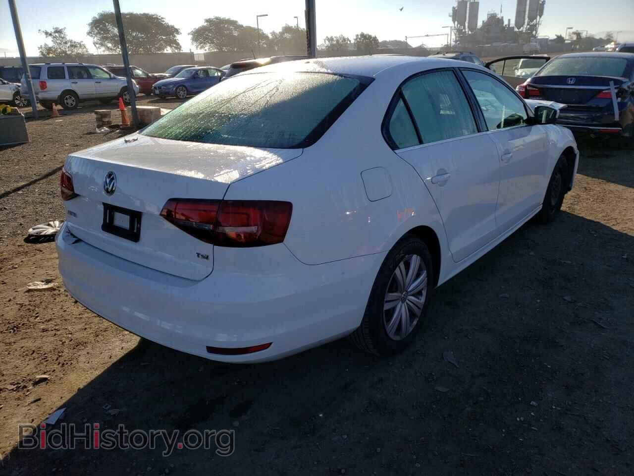 2017 VOLKSWAGEN JETTA - VIN: 3VW2B7AJ2HM236965 - Фото 4