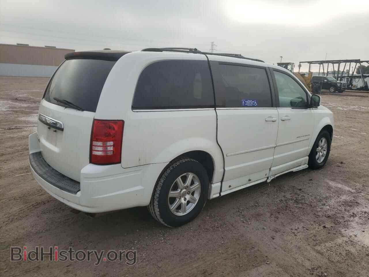2008 CHRYSLER MINIVAN - VIN: 2A8HR54P38R779630 - Фото 3