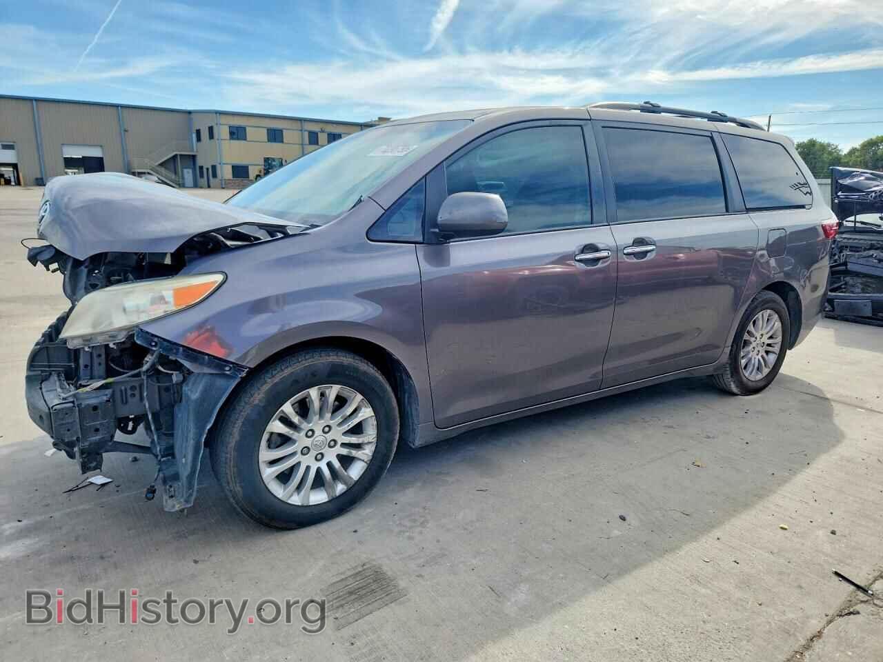 Фотография 5TDYZ3DC9HS778675 - TOYOTA SIENNA 2017