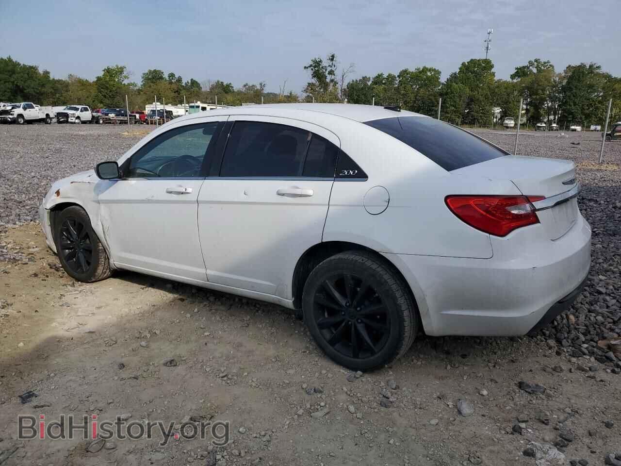 2013 CHRYSLER 200 - VIN: 1C3CCBBB9DN585043 - Фото 2