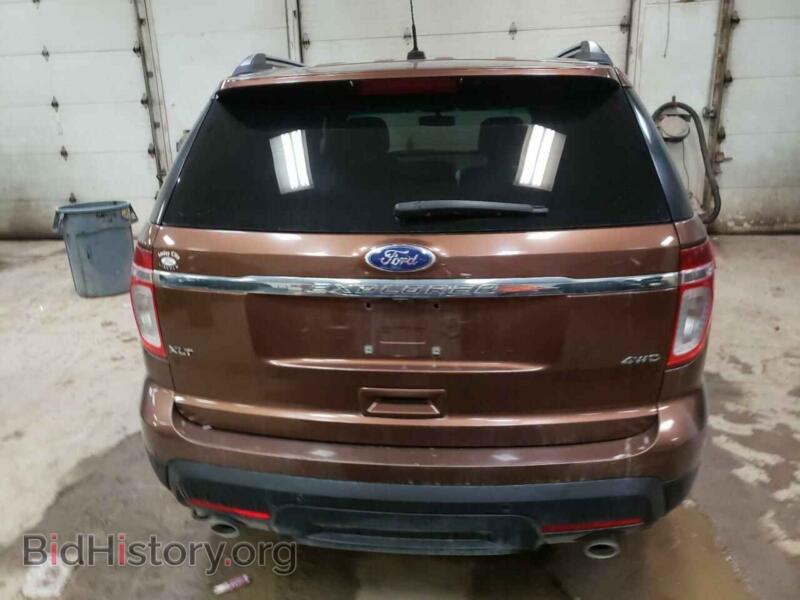 2011 Ford EXPLORER (VIN 1FMHK8D84BGA46187) — фото 6 из 13