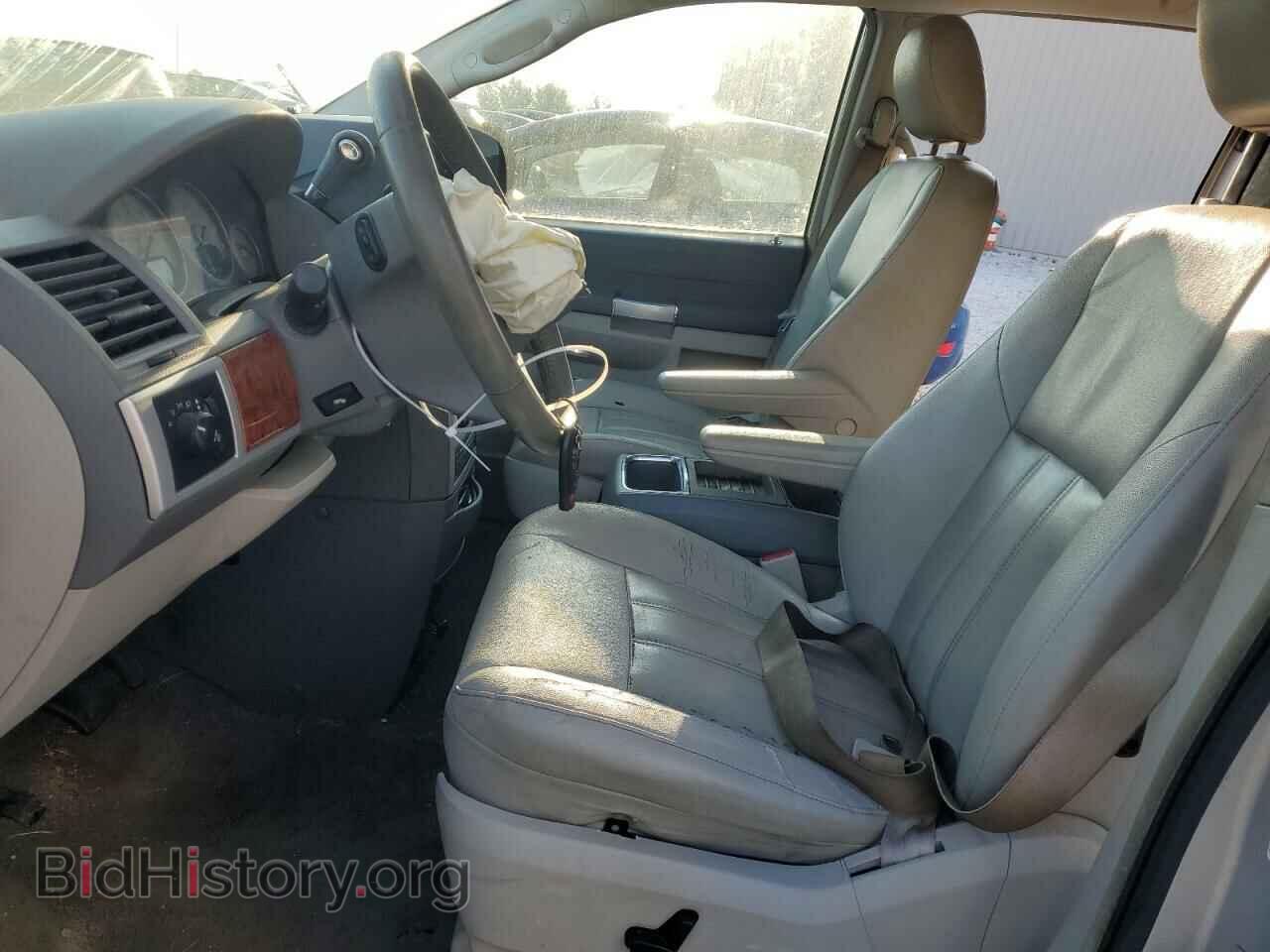 2008 CHRYSLER MINIVAN - VIN: 2A8HR54P88R710948 - Фото 7
