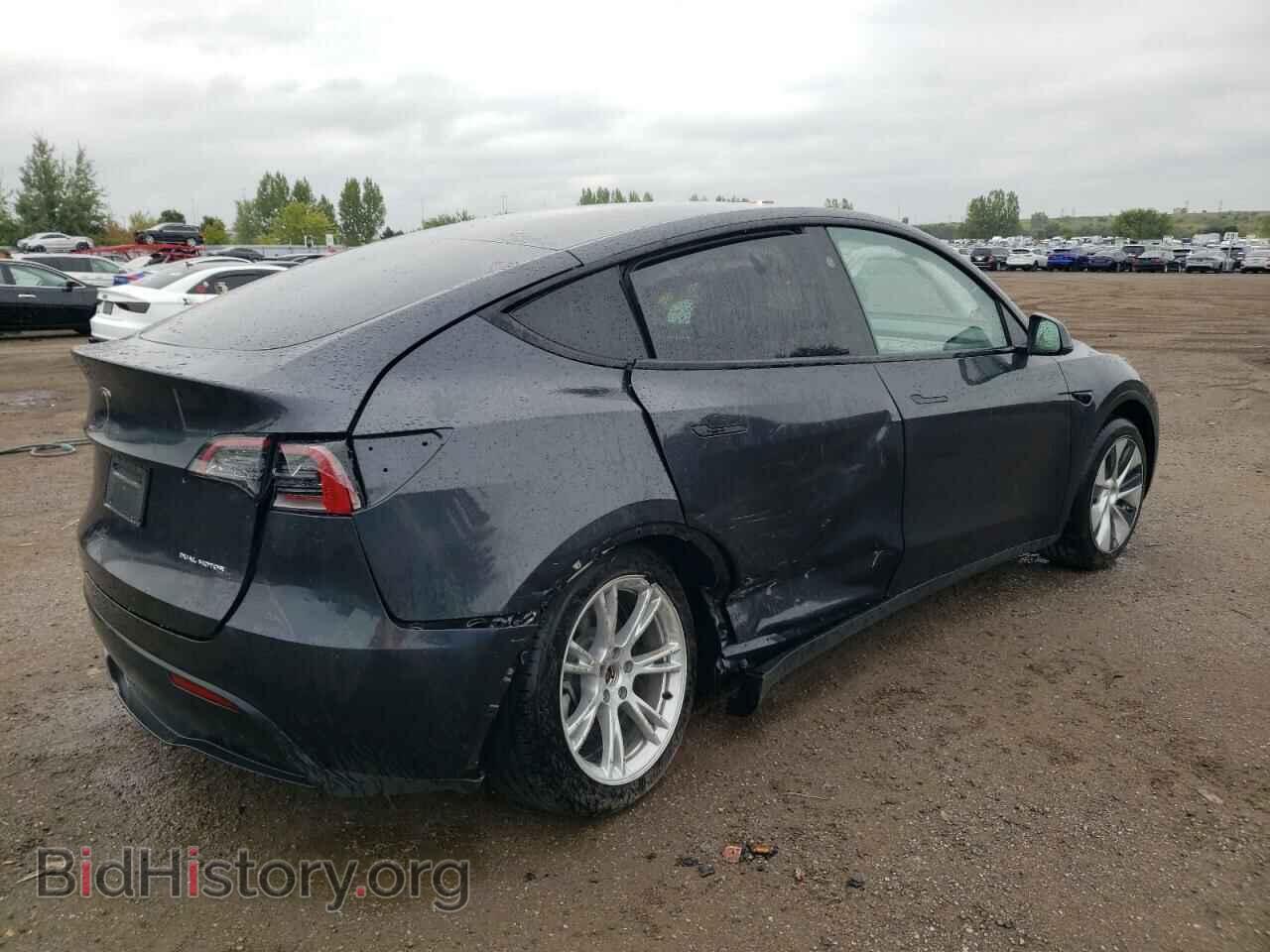 2024 TESLA MODEL Y - VIN: 7SAYGDEE6RF019714 - Photo 3