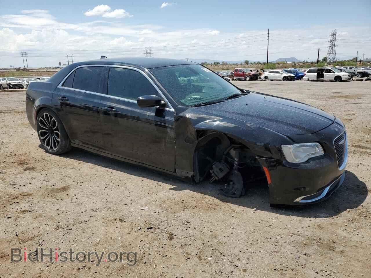 2018 CHRYSLER 300 - VIN: 2C3CCAAG7JH330984 - Фото 4