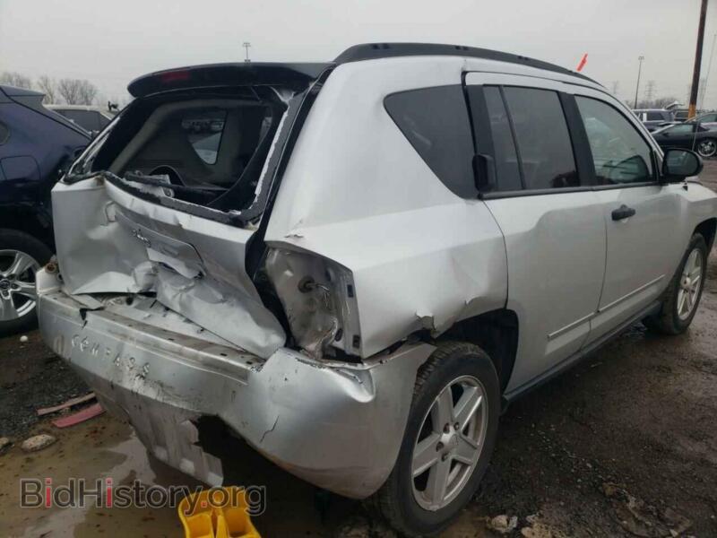 2008 Jeep COMPASS (VIN 1J8FT47W78D687204) — photo 4 of 10