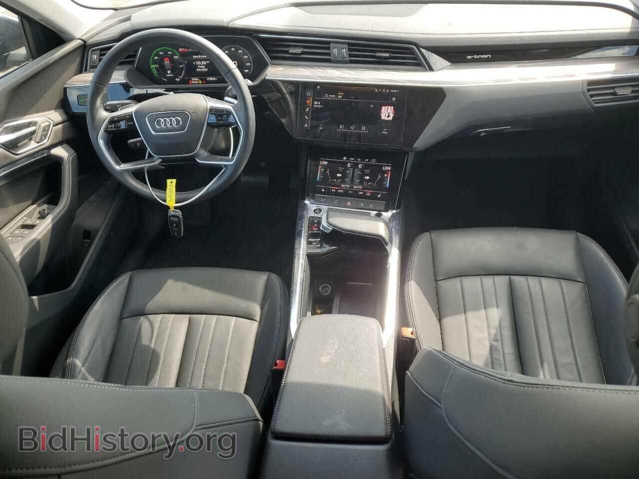2023 AUDI E-TRON - VIN: WA1AAAGE1PB025748 - Photo 8