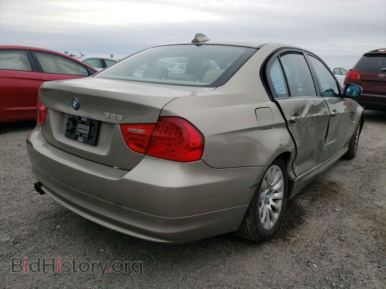 2009 BMW 3 SERIES - VIN: WBAPH73539E128804 - Фото 4