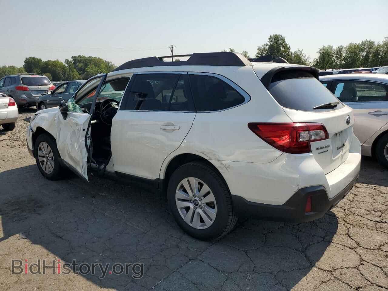 2018 SUBARU OUTBACK - VIN: 4S4BSAFC6J3356636 - Фото 2
