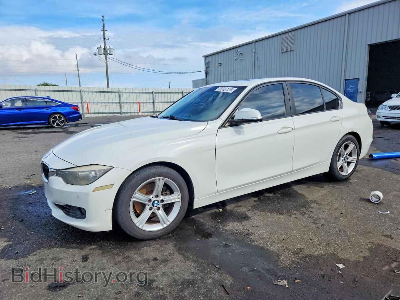 Photo WBA3A5C51DF359811 - BMW 3 SERIES 2013