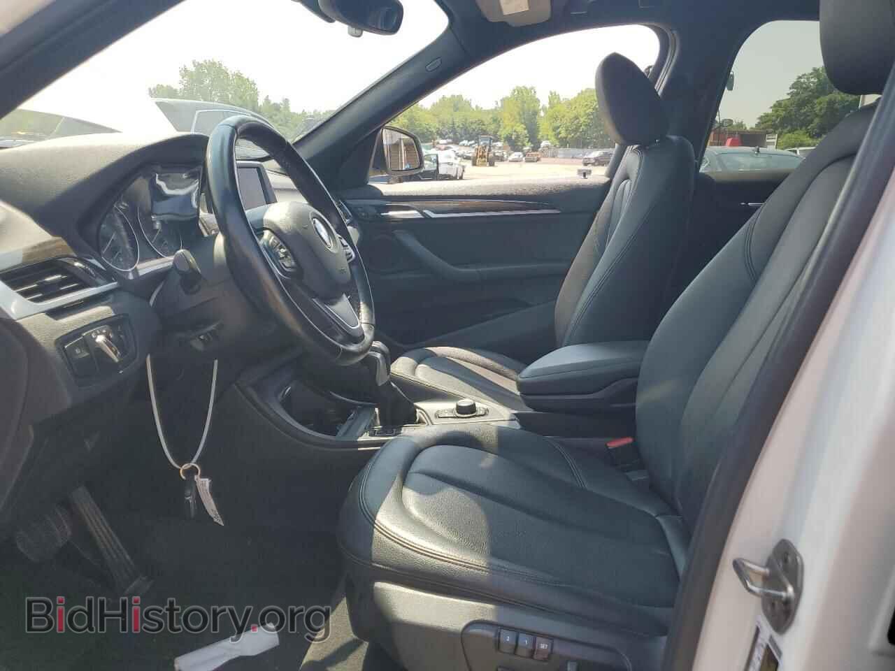 2017 BMW X1 - VIN: WBXHT3C36H5F84703 - Фото 7