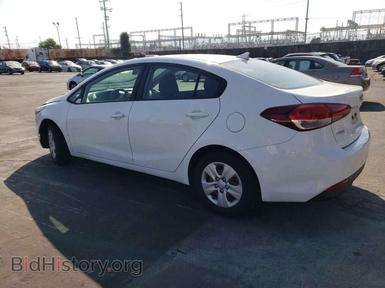 2018 KIA FORTE - VIN: 3KPFK4A74JE281137 - Фото 2