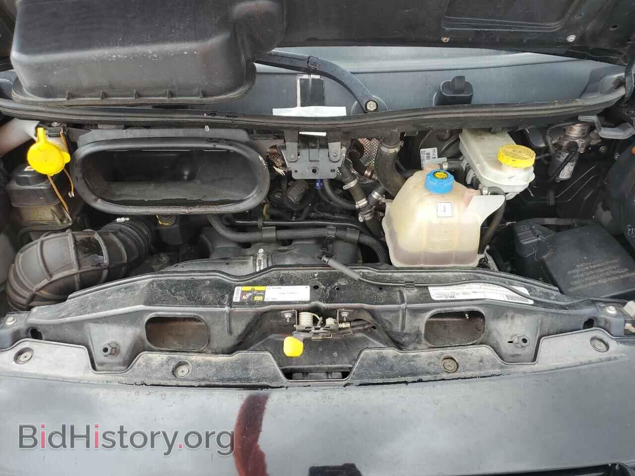 2015 RAM All Models - VIN: 3C6TRVBG5FE506375 - Photo 12