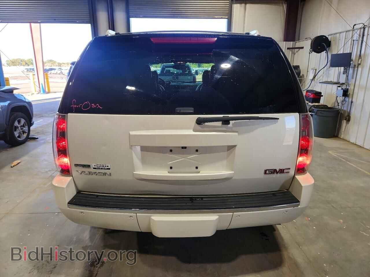 2011 GMC YUKON - VIN: 1GKS2EEF3BR239610 - Photo 6