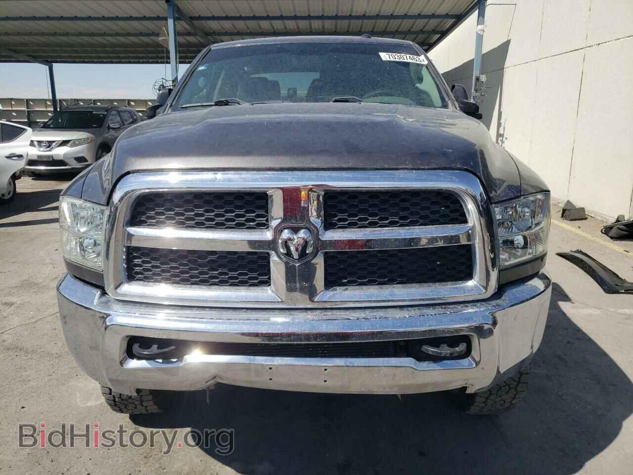 2018 RAM All Models - VIN: 3C6UR5CL1JG223758 - Photo 5
