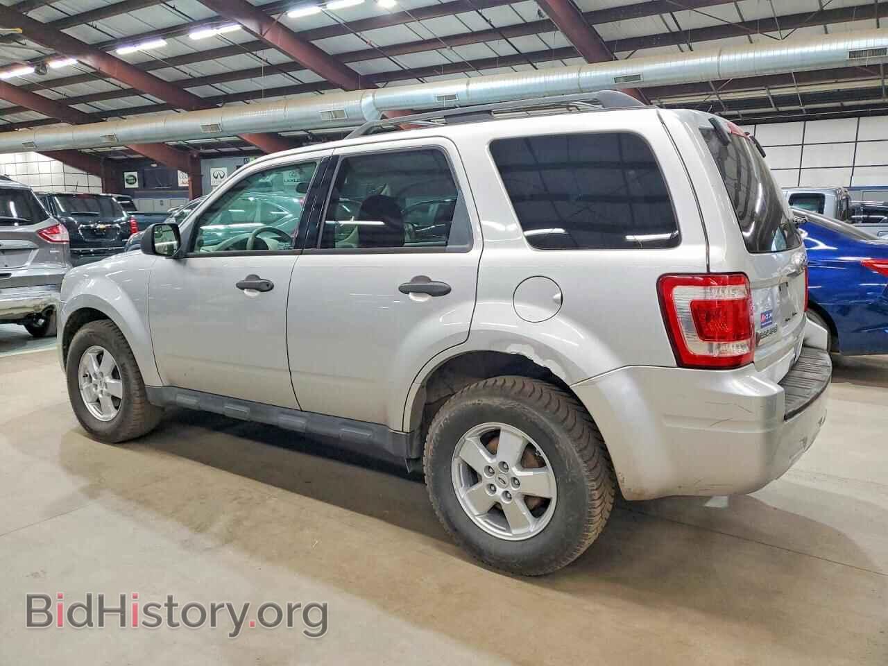 2010 FORD ESCAPE - VIN: 1FMCU9C79AKD34446 - Photo 2