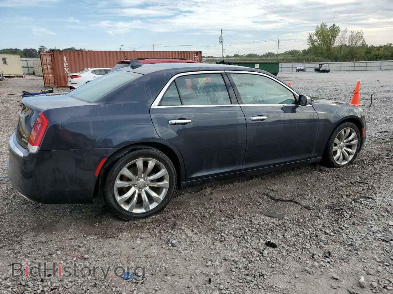 2019 CHRYSLER 300 - VIN: 2C3CCAEG7KH704375 - Фото 3