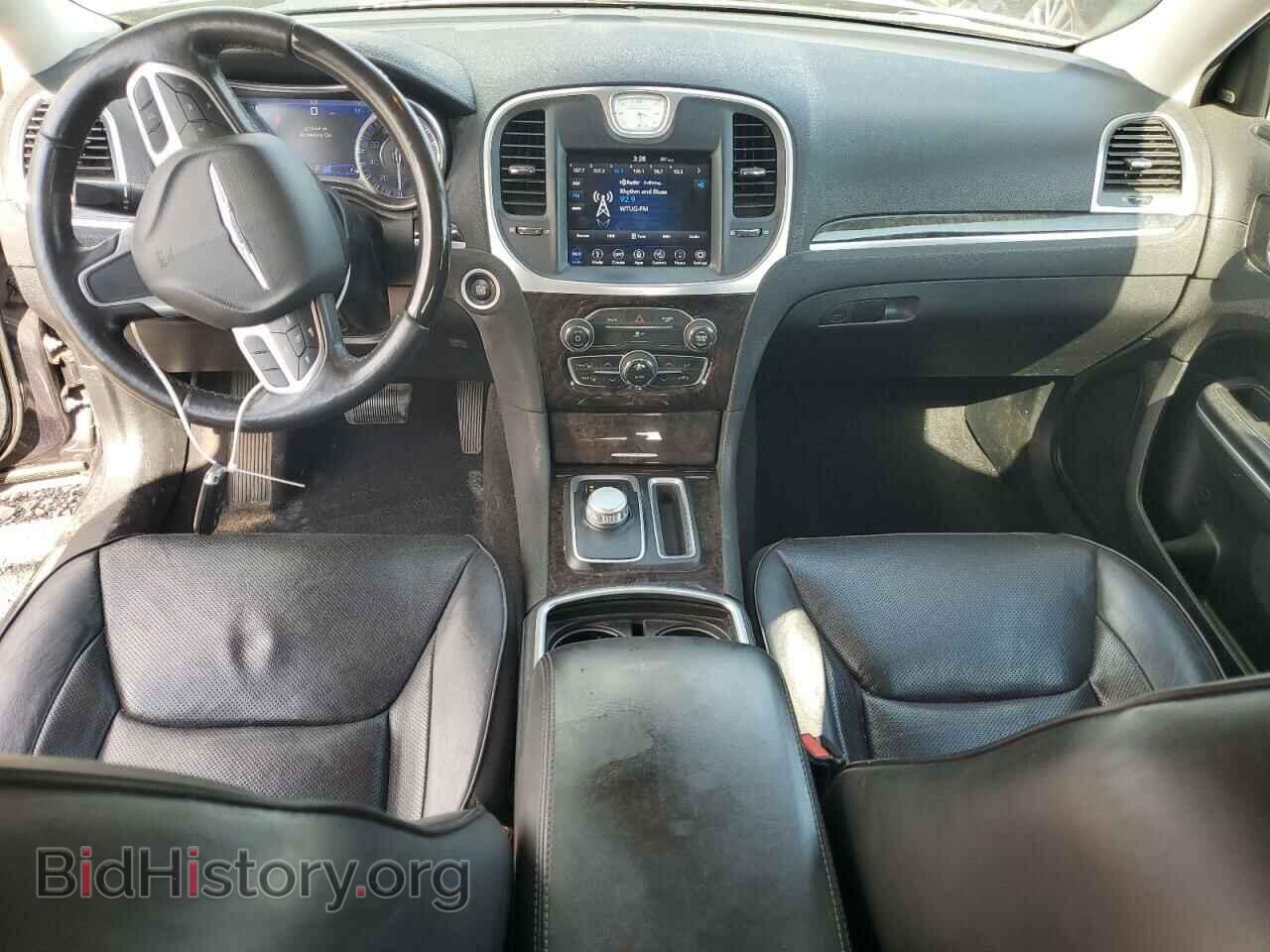 2019 CHRYSLER 300 - VIN: 2C3CCAEG7KH704375 - Фото 8