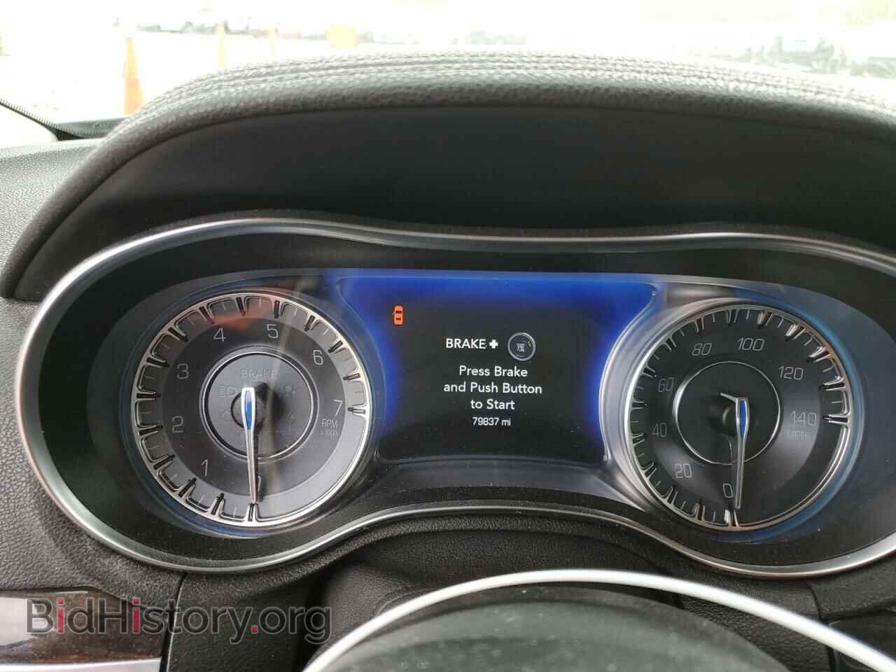 2019 CHRYSLER 300 - VIN: 2C3CCAEG7KH704375 - Фото 9