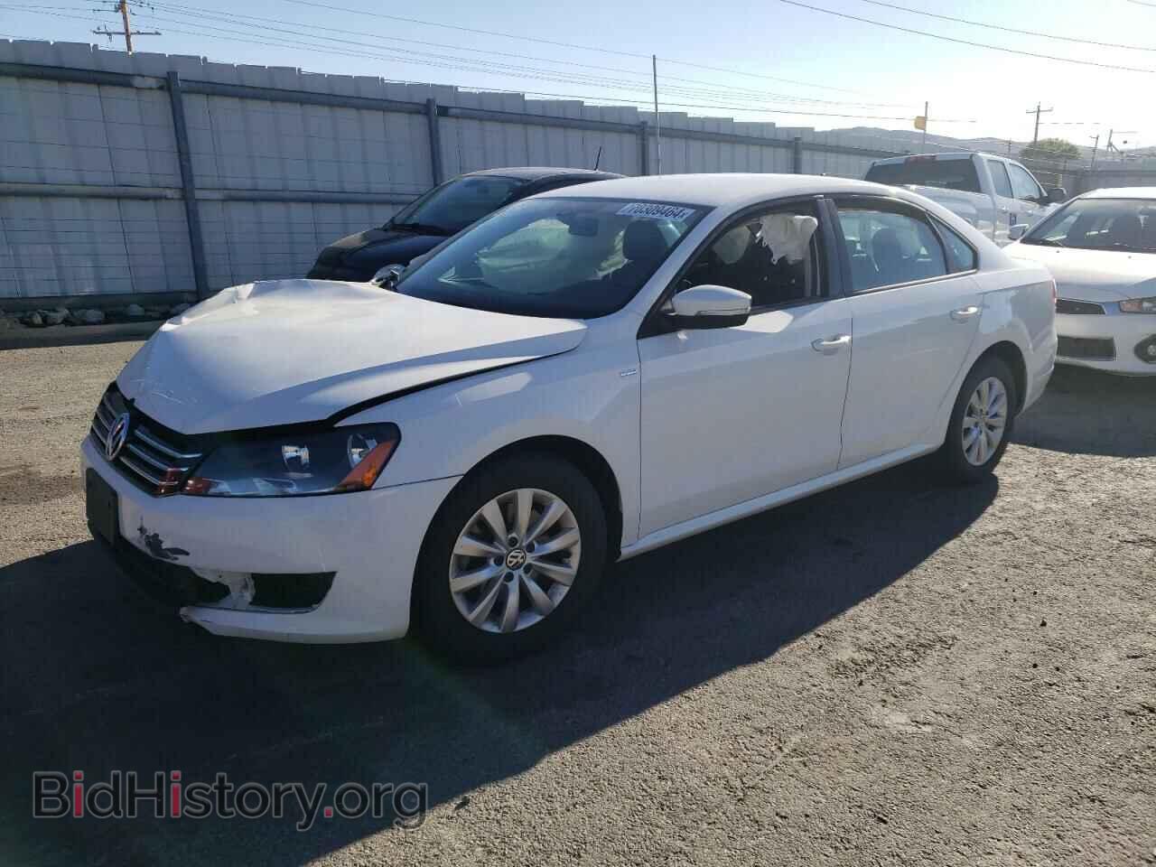 Фотография 1VWAT7A39FC040546 - VOLKSWAGEN PASSAT 2015