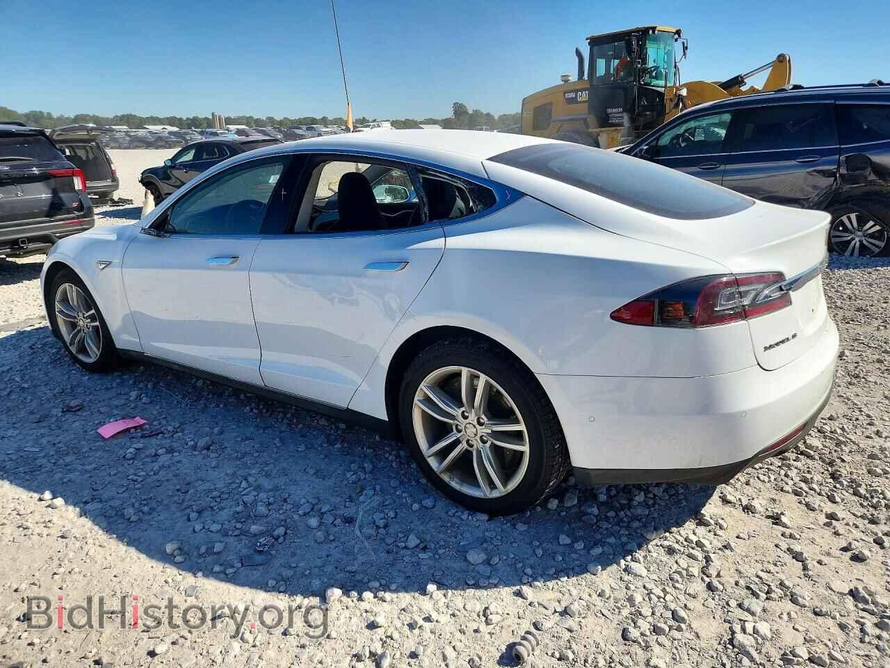 2015 TESLA MODEL S - VIN: 5YJSA1E22FF111942 - Photo 2
