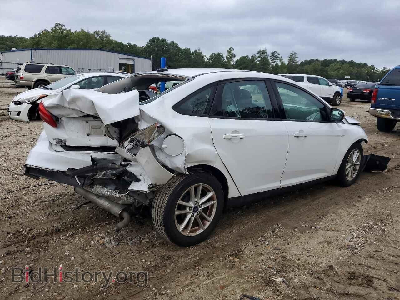2017 FORD FOCUS - VIN: 1FADP3F23HL327595 - Photo 3