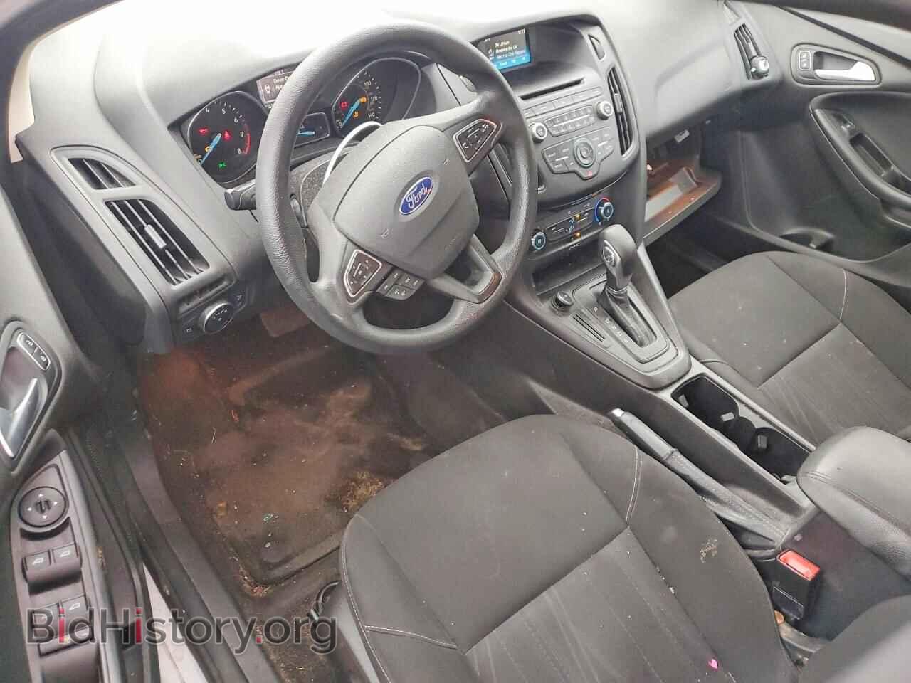 2017 FORD FOCUS - VIN: 1FADP3F23HL327595 - Photo 8