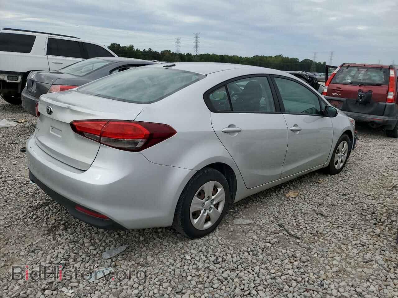 2017 KIA FORTE - VIN: 3KPFK4A78HE048792 - Фото 3
