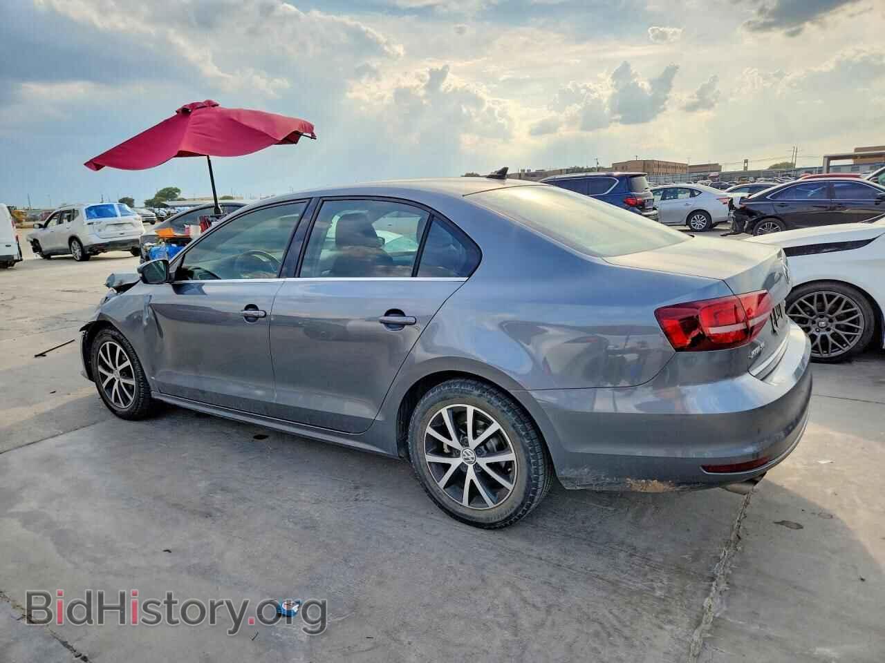 2017 VOLKSWAGEN JETTA - VIN: 3VWDB7AJ2HM380864 - Фото 2