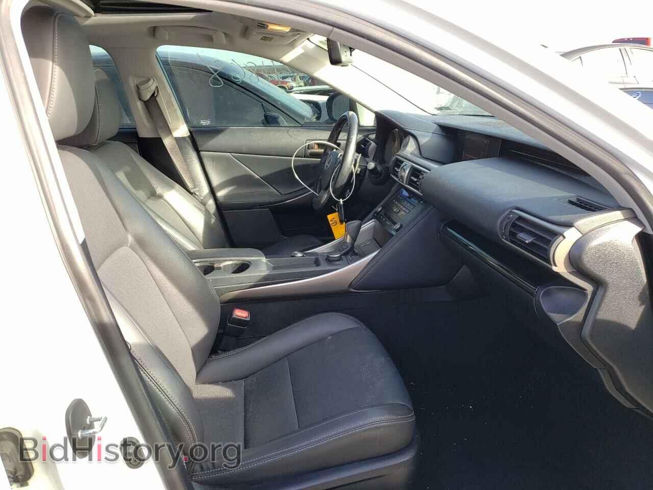2017 LEXUS IS - VIN: JTHBA1D24H5052770 - Фото 5