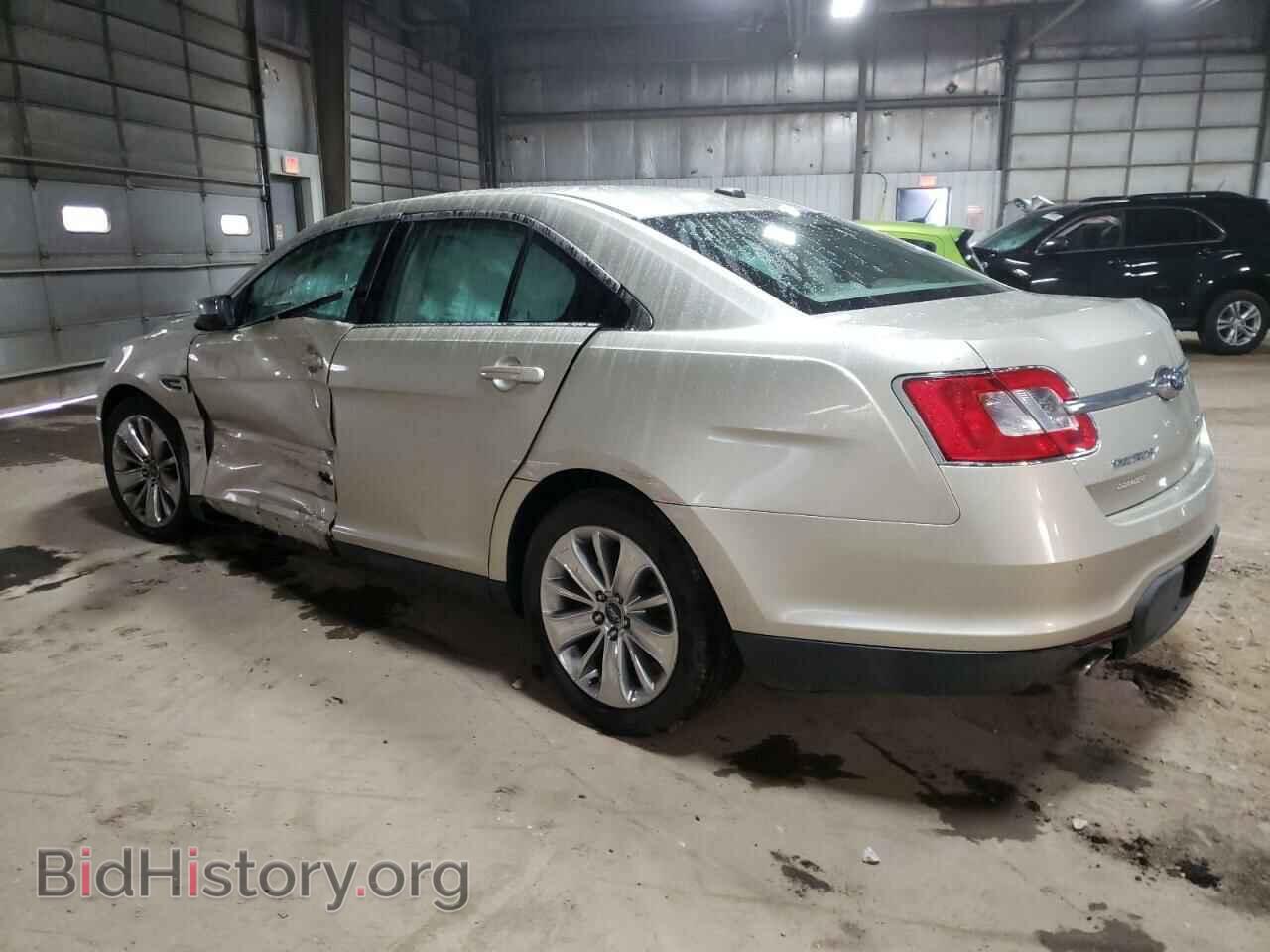 2011 FORD TAURUS - VIN: 1FAHP2FW9BG123771 - Фото 2
