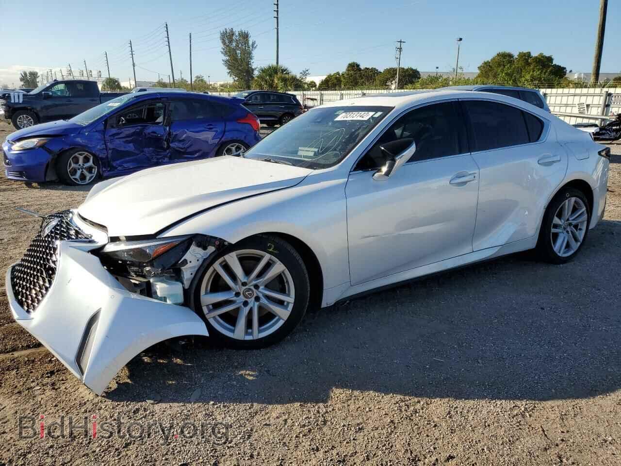 Photo JTHCA1D27M5117772 - LEXUS IS 2021
