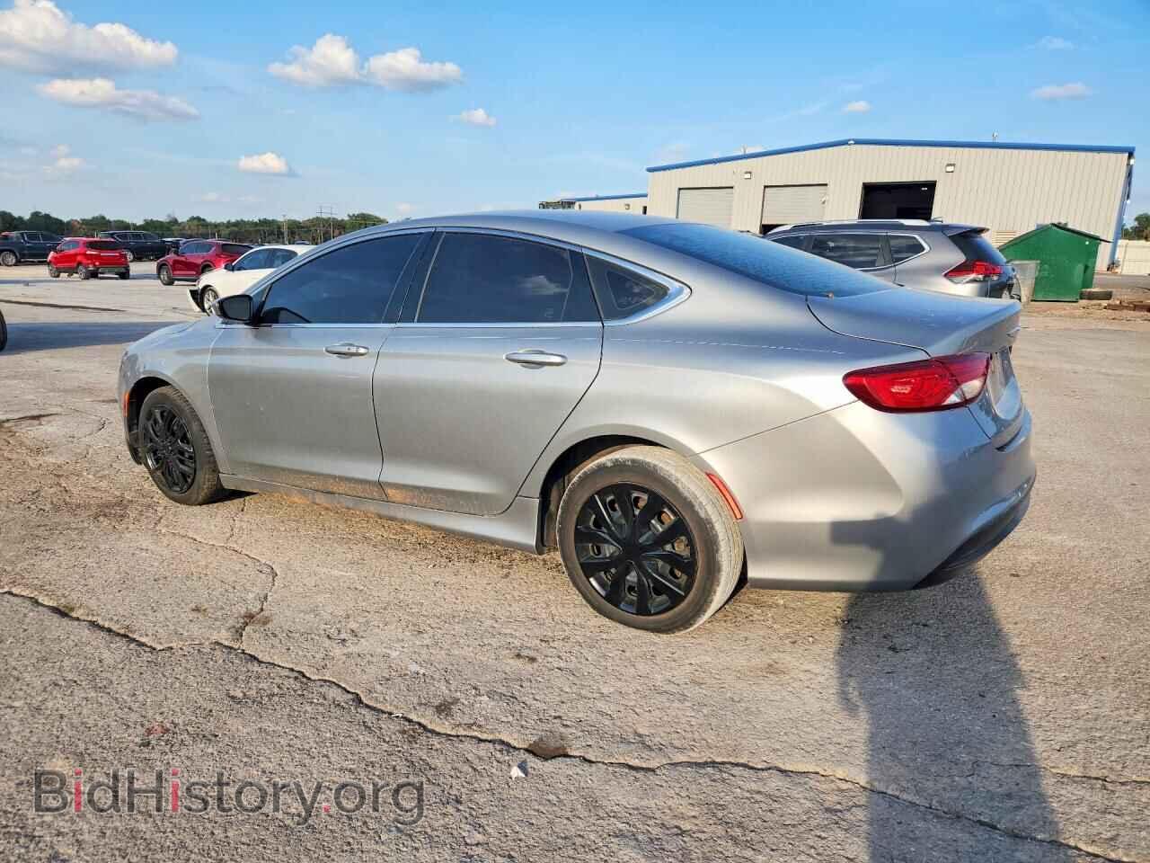 2015 CHRYSLER 200 - VIN: 1C3CCCFB7FN563853 - Photo 2