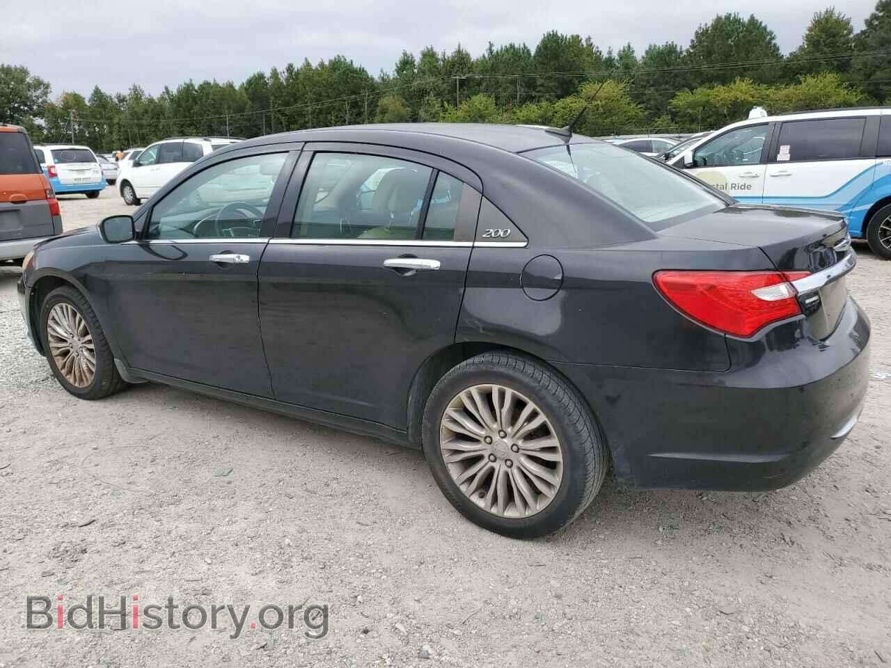 2011 CHRYSLER 200 - VIN: 1C3BC2FG0BN503716 - Фото 2