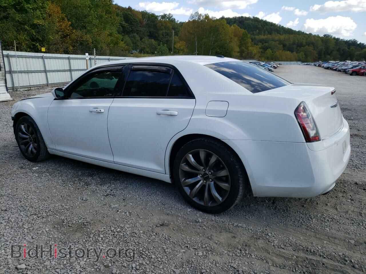 2014 CHRYSLER 300 - VIN: 2C3CCABG4EH373232 - Фото 2